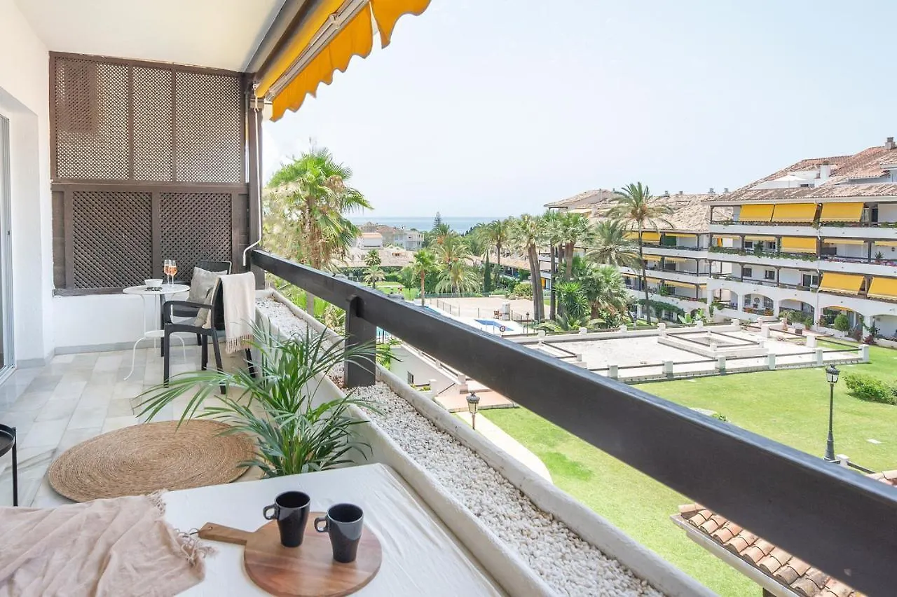 2Bdr Apartment With Sea View In Golden Mile, Marbella